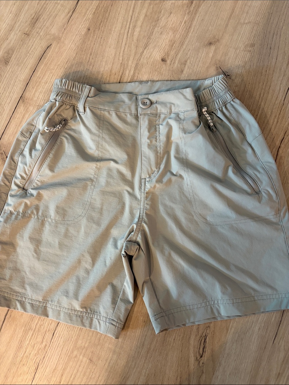 OUT DOOR SPORTS WOMENS LT GRAY HIKING SHORTS ZIP POCKETS SIZE S